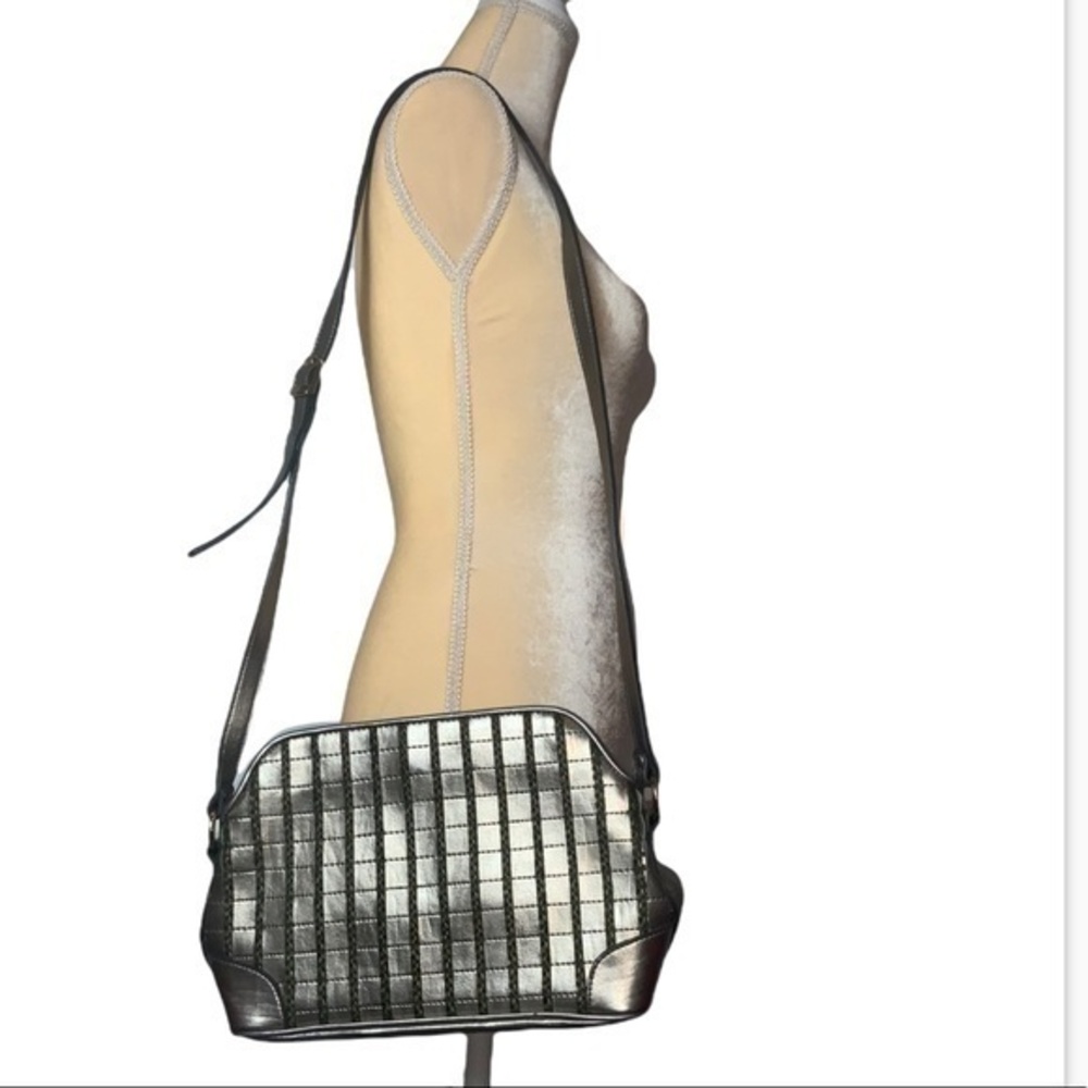 Vintage/Y2K Silver Metallic Shoulder Bag/Crossbody with Green Braiding